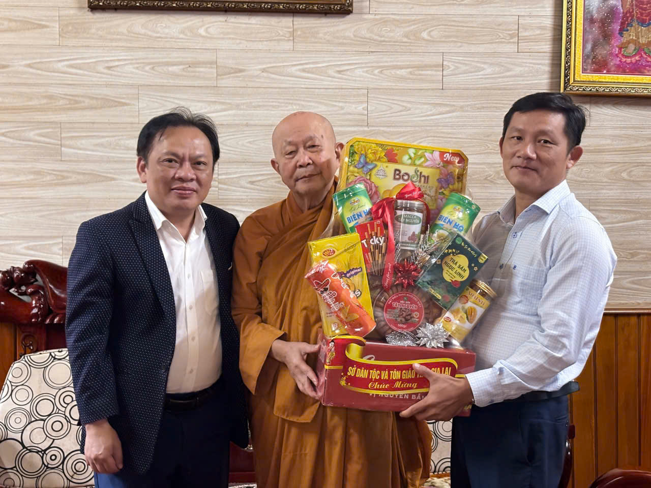 Sở Dân tộc và Tôn giáo tỉnh Gia Lai thăm và chúc mừng Đại lễ Vu lan Báo hiếu PL. 2569